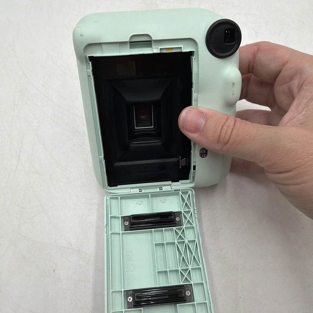 Fujifilm INSTAX MINI 12 Instant Film Camera Mint Green Tested Working